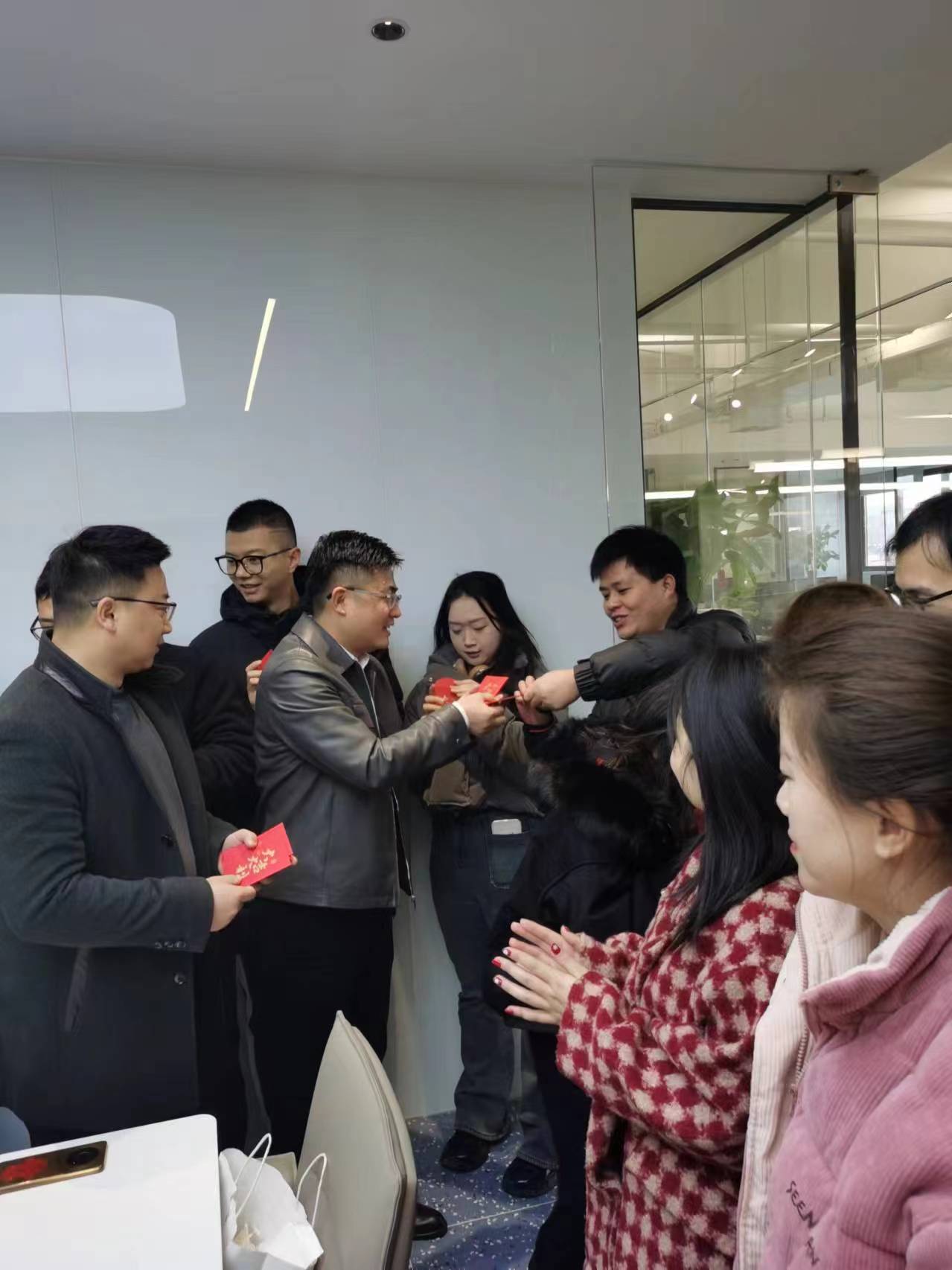 上海邁維動(dòng)漫科技有限公司喜迎新年喬遷之喜：立足新起點(diǎn)，開啟新征程！(圖7)