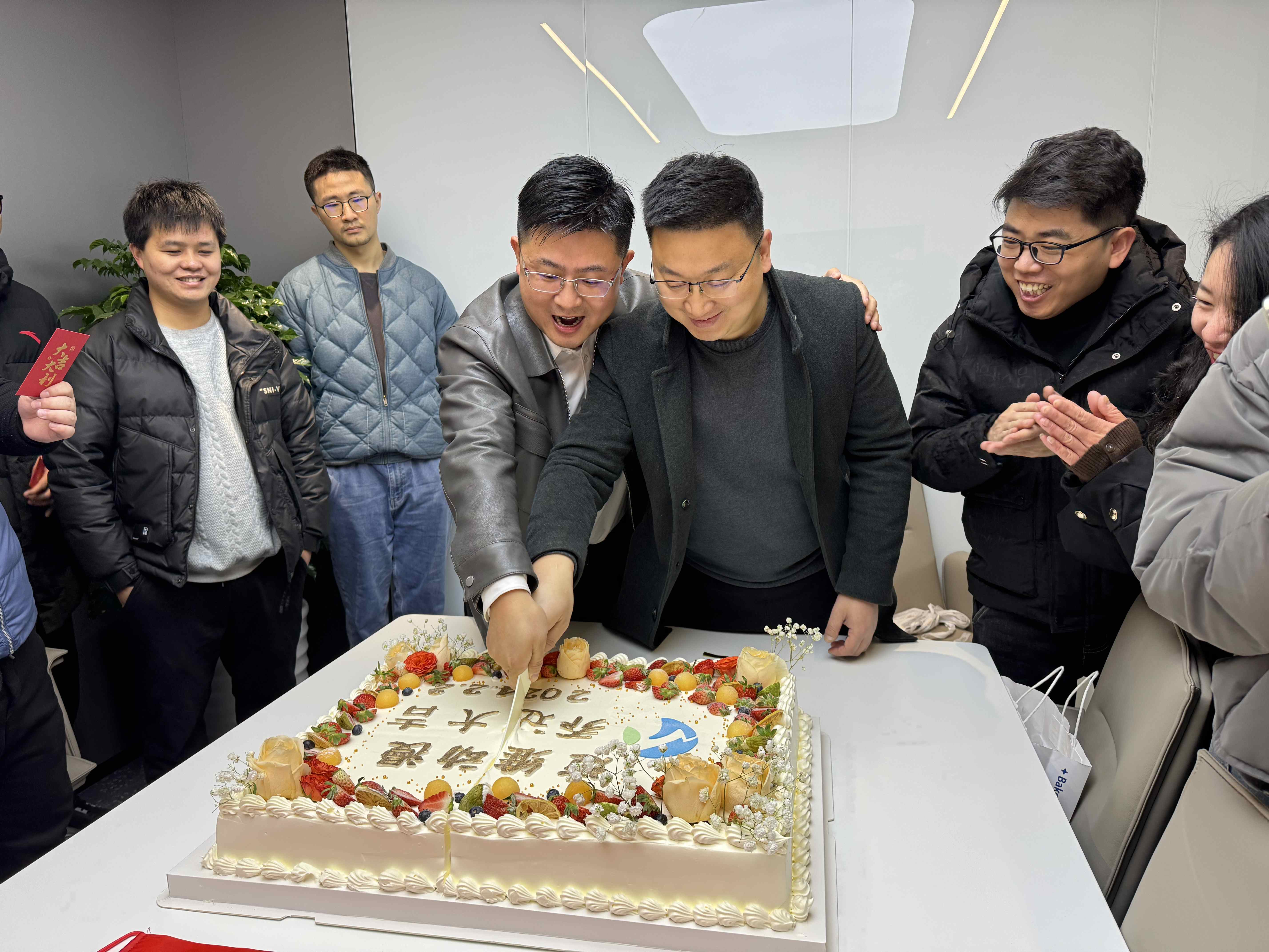 上海邁維動(dòng)漫科技有限公司喜迎新年喬遷之喜：立足新起點(diǎn)，開啟新征程！(圖8)