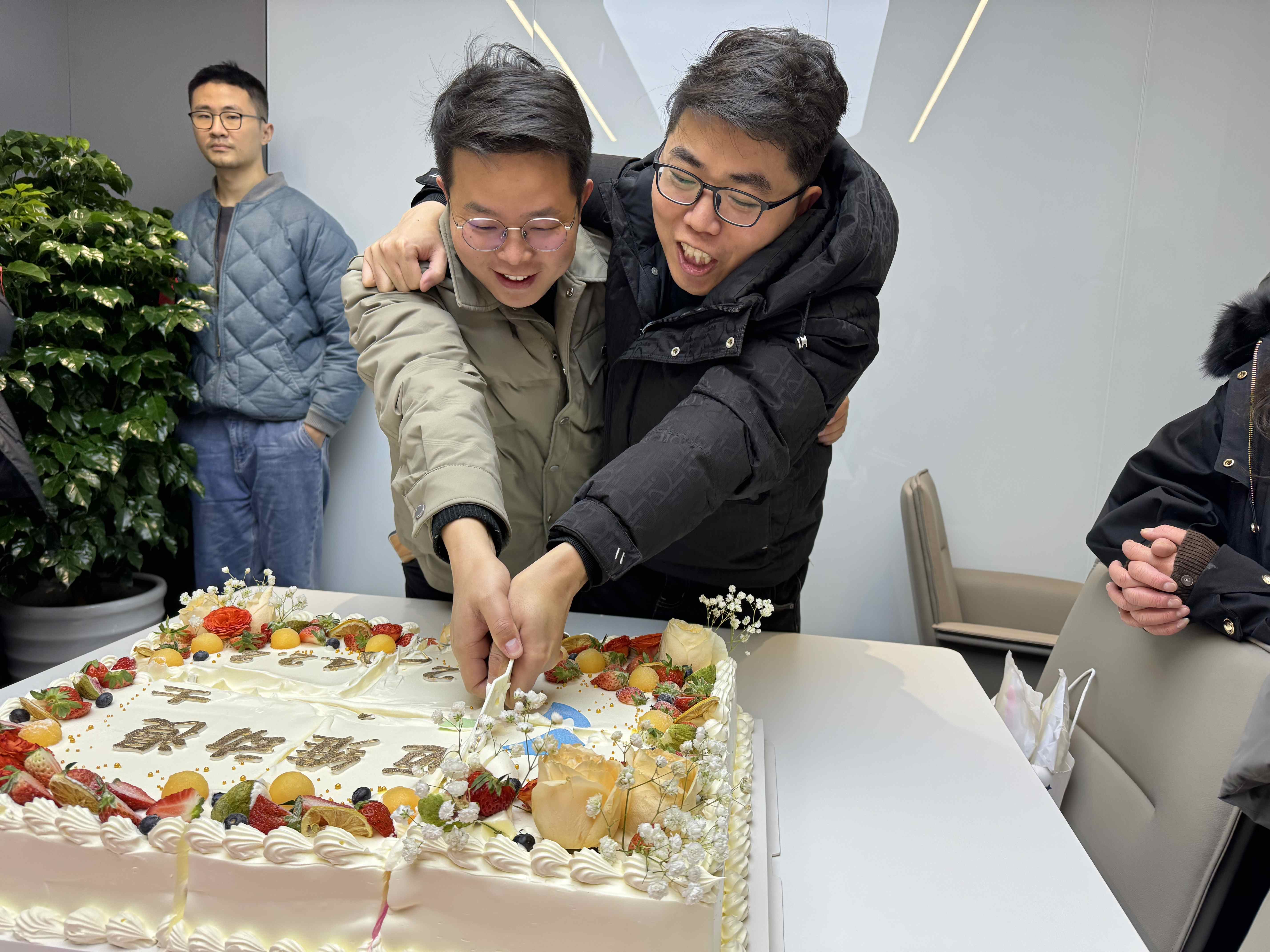 上海邁維動(dòng)漫科技有限公司喜迎新年喬遷之喜：立足新起點(diǎn)，開啟新征程！(圖9)